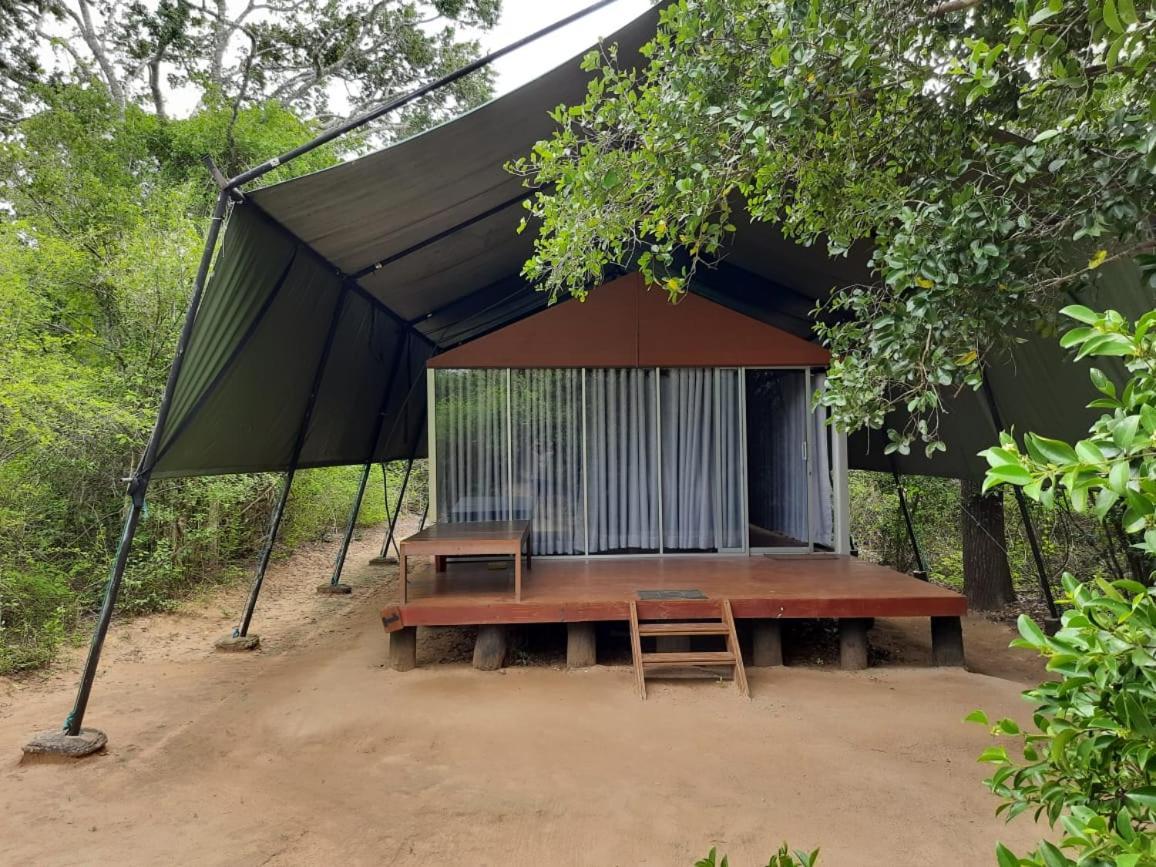 Yala Leopard Mobile Camp Exterior foto